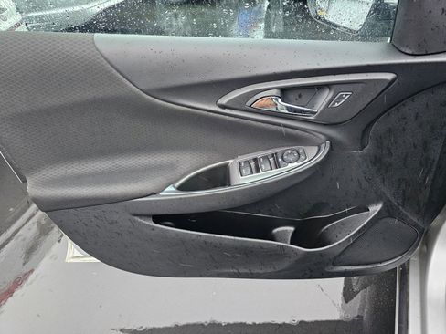 Used 2020 Chevrolet Malibu LT image 25