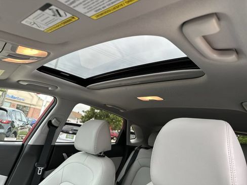 Used 2023 Hyundai Kona Limited AWD/4WD image 18