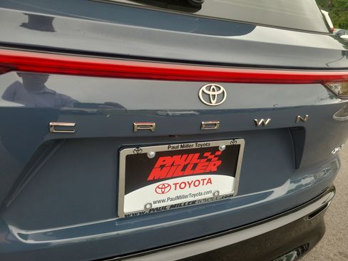 Certified 2025 Toyota Crown Signia AWD/4WD image 28