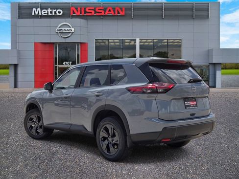 New 2026 Nissan Rogue SV AWD/4WD image 4