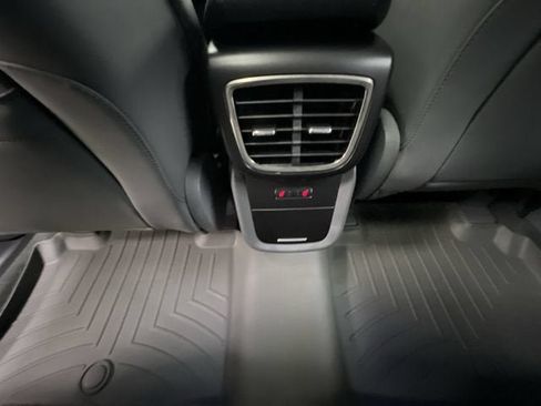 Used 2020 Lincoln Nautilus Reserve AWD/4WD image 22