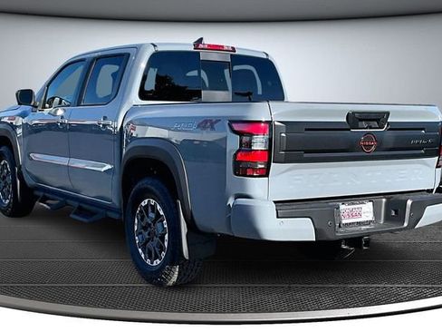 New 2026 Nissan Frontier PRO-4X w/ Pro-4x Convenience Package image 3
