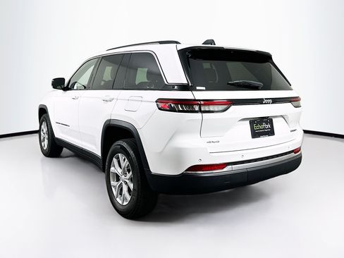 Used 2023 Jeep Grand Cherokee Limited AWD/4WD image 5
