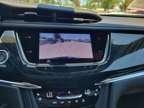 Certified 2023 Cadillac XT6 Premium Luxury AWD/4WD image 21