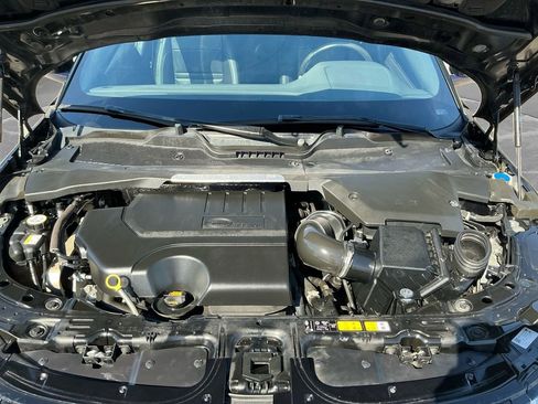 Used 2020 Land Rover Range Rover Evoque SE AWD/4WD image 18