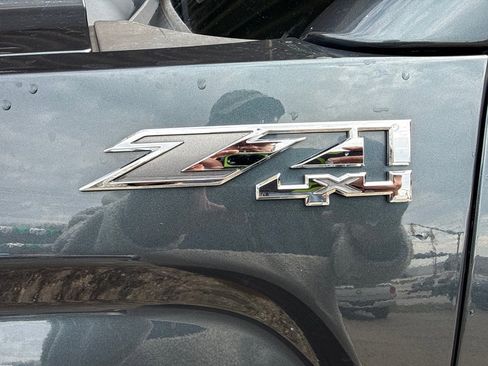 Used 2018 GMC Sierra 1500 SLE w/ SLE Value Package image 6