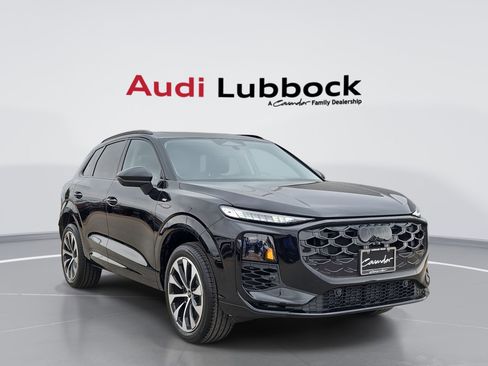 New 2026 Audi Q3 quattro 2.0T AWD/4WD image 1