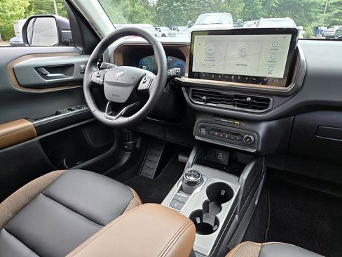 New 2025 Ford Bronco Sport Outer Banks image 12