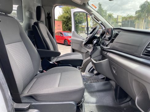 Used 2023 Ford Transit 250 Low Roof RWD image 25