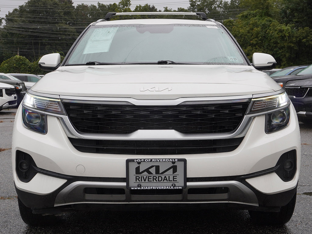 Used 2023 Kia Seltos EX AWD/4WD image 12