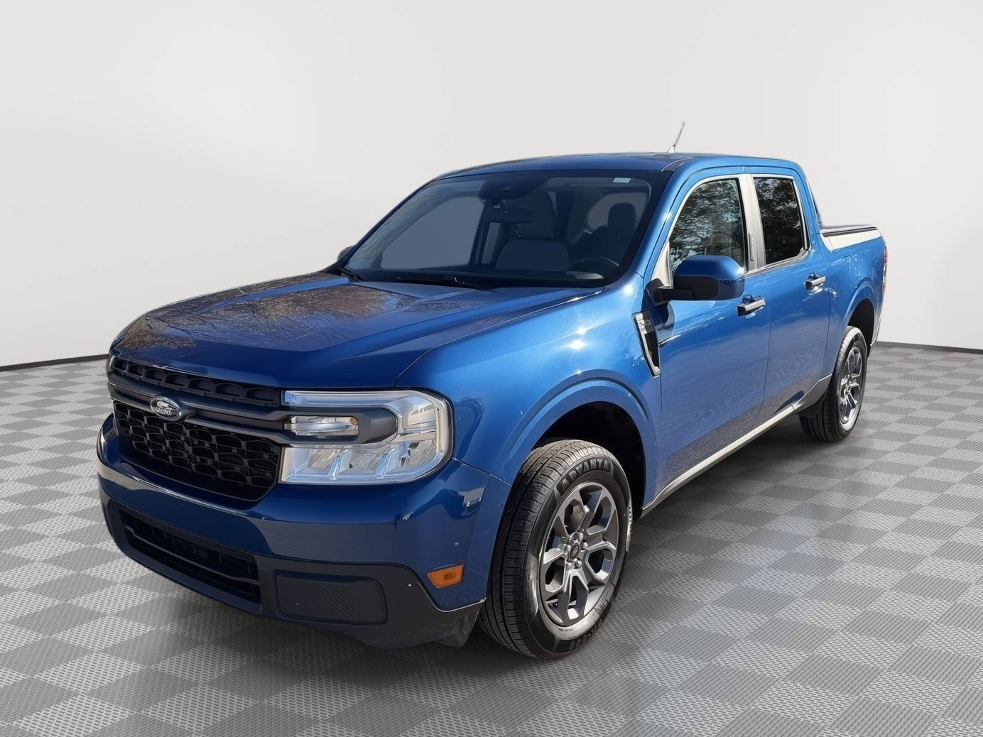 Used 2023 Ford Maverick XLT w/ XLT Luxury Package FWD image 3