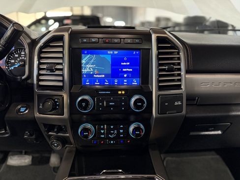 Used 2021 Ford F250 Platinum image 16