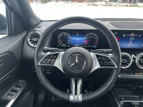 Certified 2025 Mercedes-Benz GLB 250 GLB 250 image 10