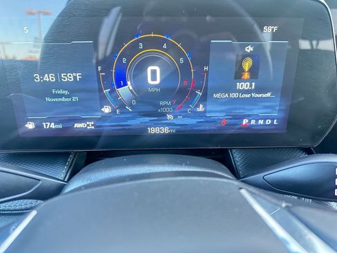 Used 2025 Chevrolet Equinox LT image 40