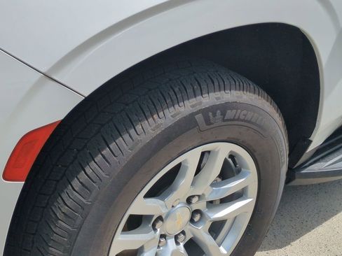 Used 2021 Chevrolet Tahoe LT AWD/4WD image 12