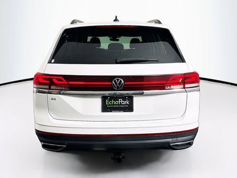 Used 2025 Volkswagen Atlas SE image 7