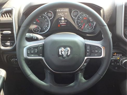 Used 2025 RAM 1500 Big Horn AWD/4WD image 17