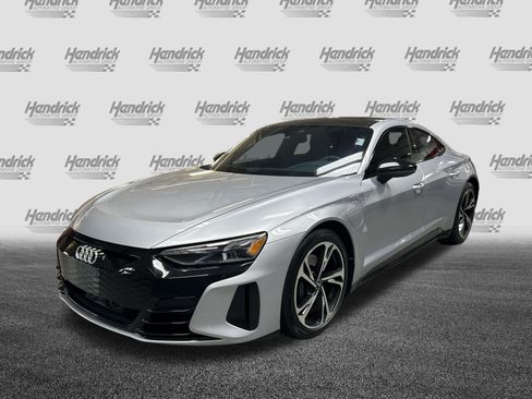 Used 2022 Audi e-tron GT Premium Plus w/ Performance Package AWD/4WD image 5