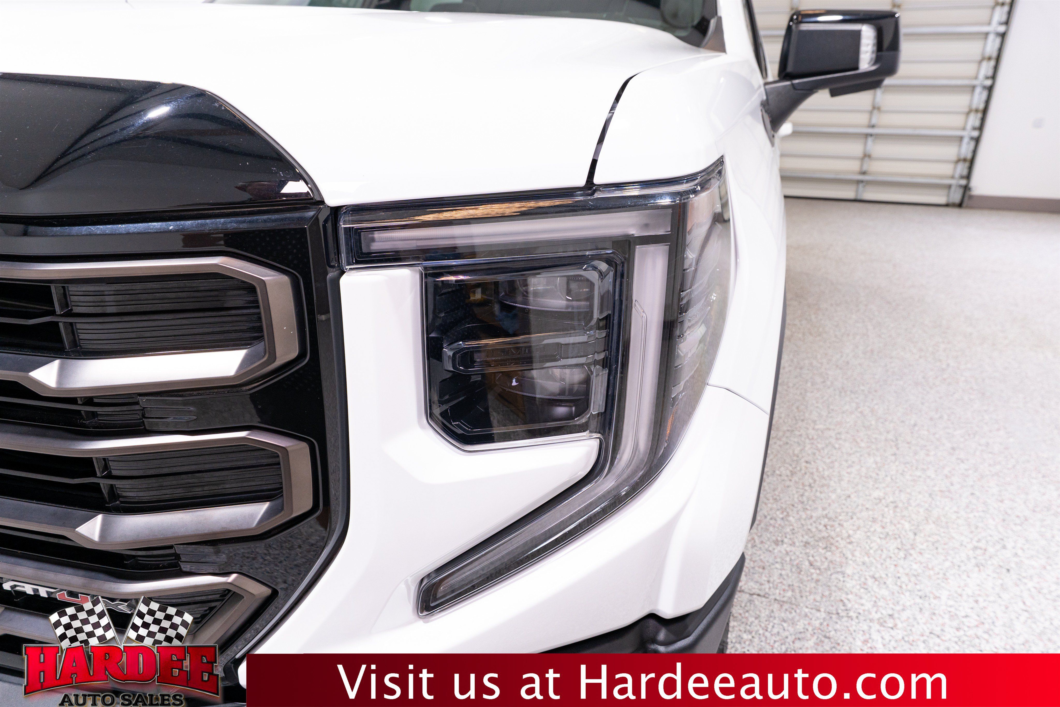 Used 2024 GMC Sierra 1500 AT4X AWD/4WD image 8