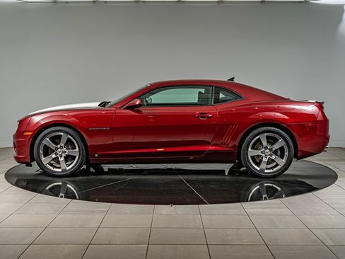 Used 2010 Chevrolet Camaro SS w/ RS Package RWD image 8
