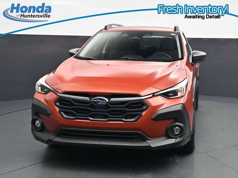 Used 2025 Subaru Crosstrek 2.5i Premium AWD/4WD image 3