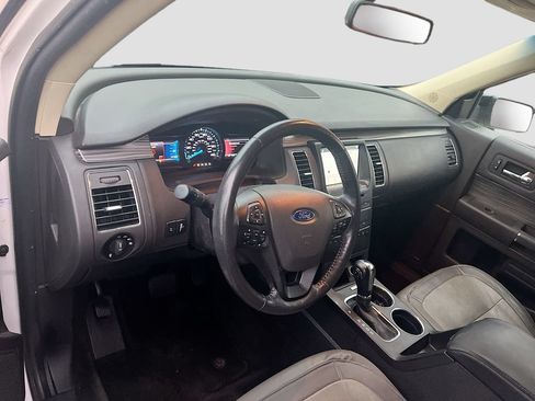 Used 2018 Ford Flex SEL w/ Equipment Group 202A FWD image 9
