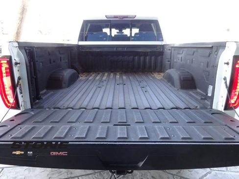 Used 2023 GMC Sierra 2500 AT4 w/ AT4 Premium Plus Package image 8