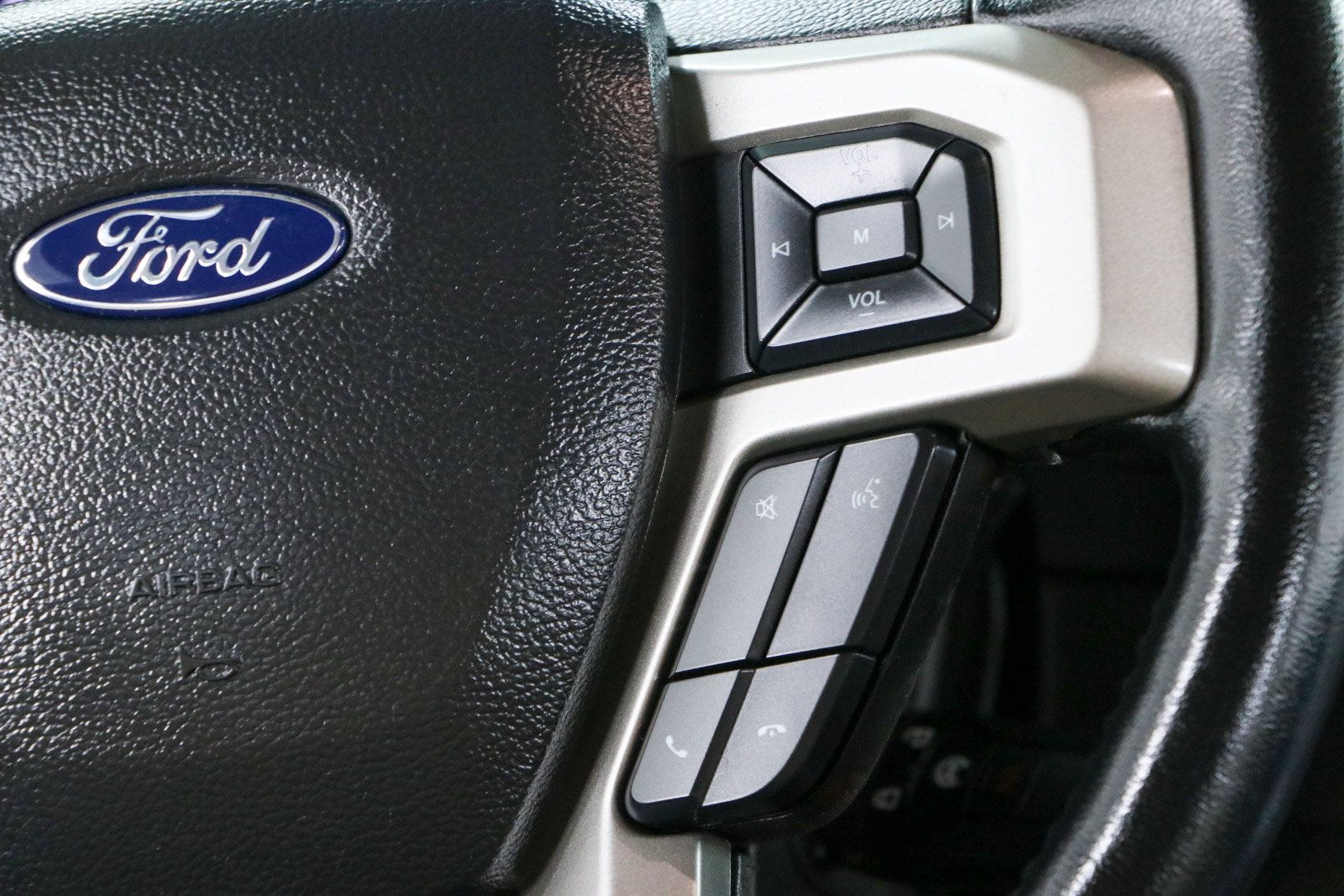 Used 2022 Ford F250 Lariat w/ Lariat Value Package AWD/4WD image 15