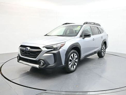 Used 2024 Subaru Outback Limited AWD/4WD image 3