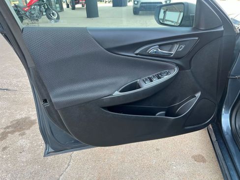 Used 2020 Chevrolet Malibu LS image 12