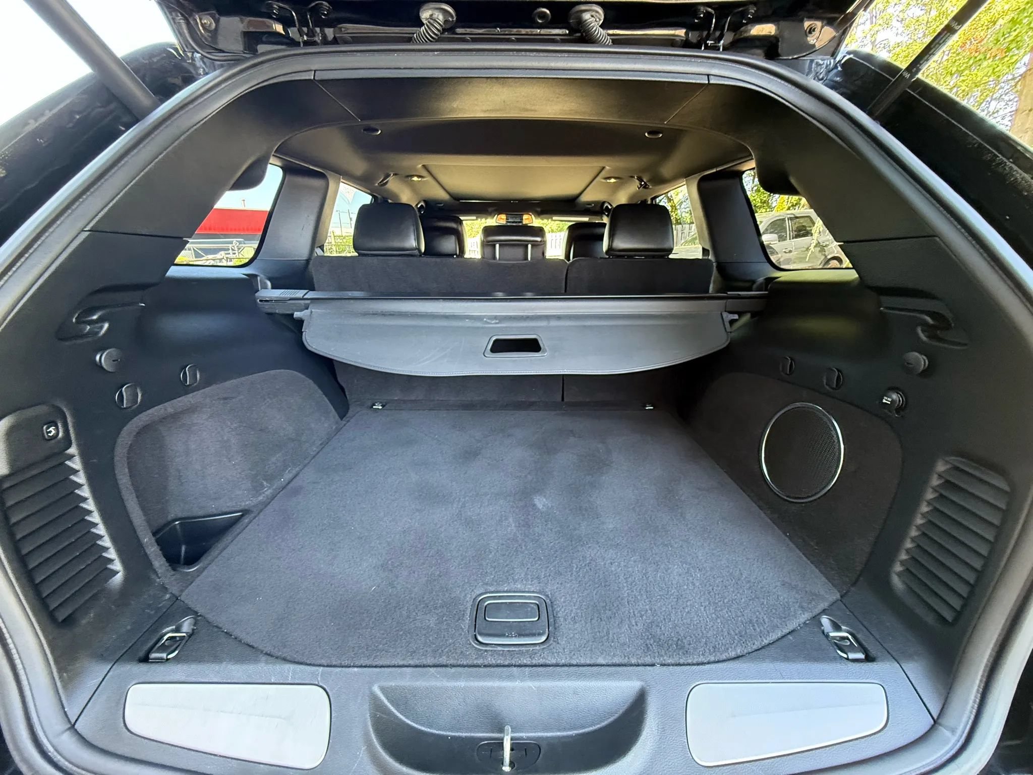 Used 2019 Jeep Grand Cherokee High Altitude AWD/4WD image 24