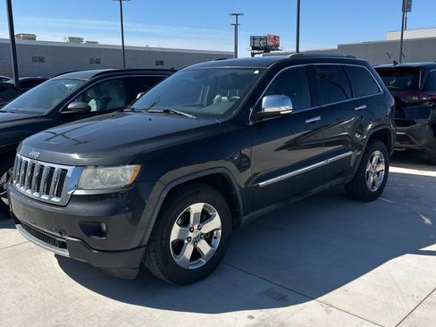 Used 2011 Jeep Grand Cherokee Limited RWD image 1