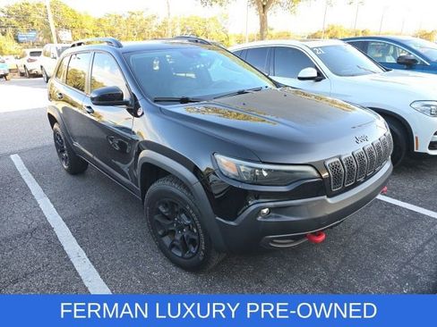 Used 2022 Jeep Cherokee Trailhawk image 11