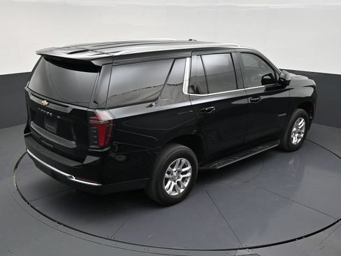 Used 2025 Chevrolet Tahoe LS RWD image 16