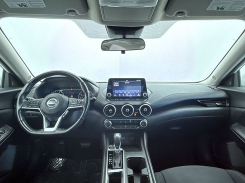 Used 2023 Nissan Sentra SV image 17