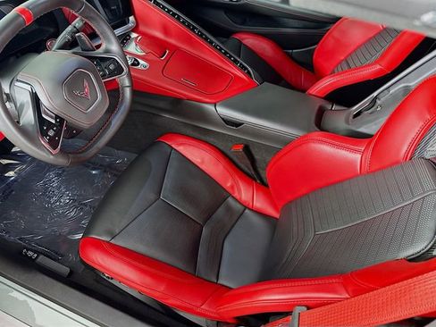 Used 2024 Chevrolet Corvette Stingray Premium Conv w/ Z51 Performance Package RWD image 23