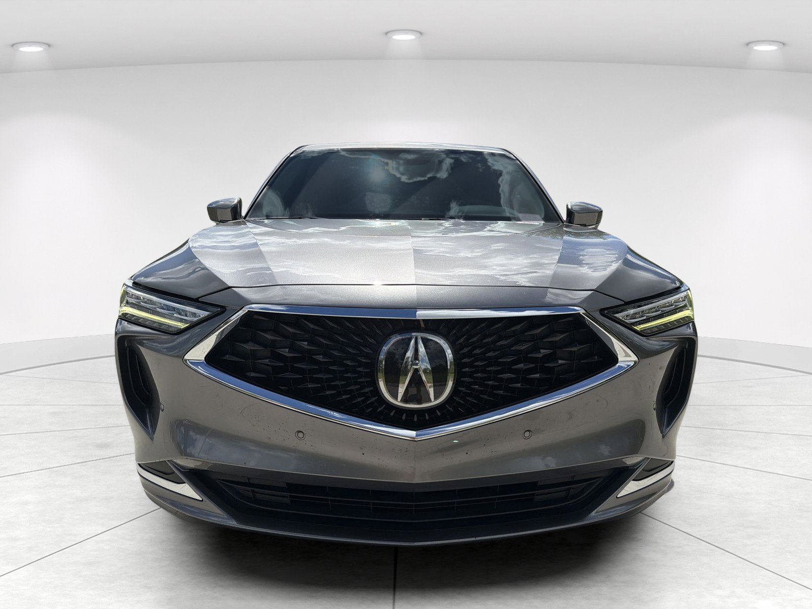 Used 2023 Acura MDX w/ Technology Package FWD image 2