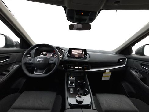 New 2026 Nissan Rogue SV image 9