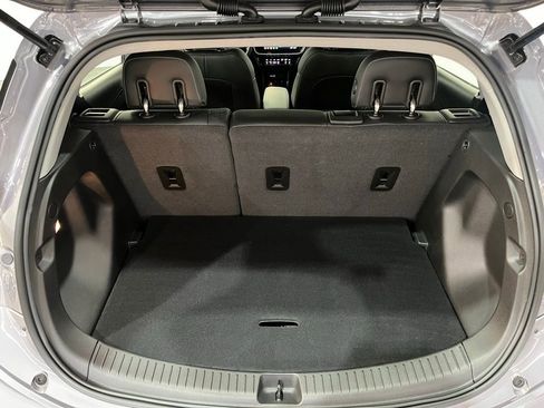 Certified 2022 Chevrolet Bolt EUV LT image 13