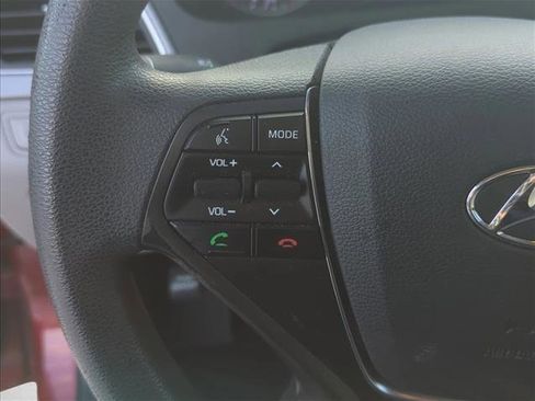 Used 2016 Hyundai Sonata SE image 13
