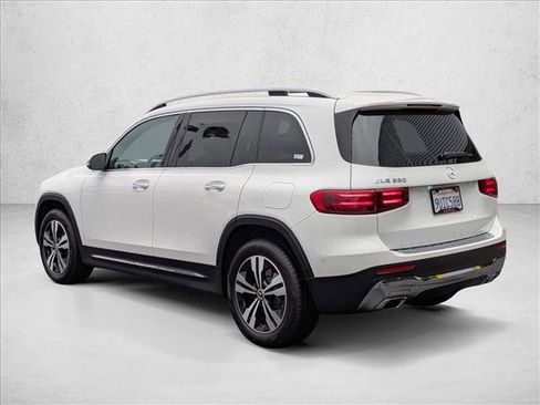 Certified 2025 Mercedes-Benz GLB 250 image 8