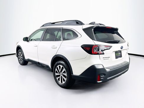 Used 2022 Subaru Outback Premium image 5