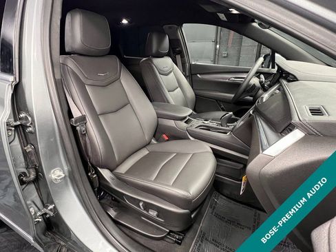 Used 2025 Cadillac XT5 Luxury image 4