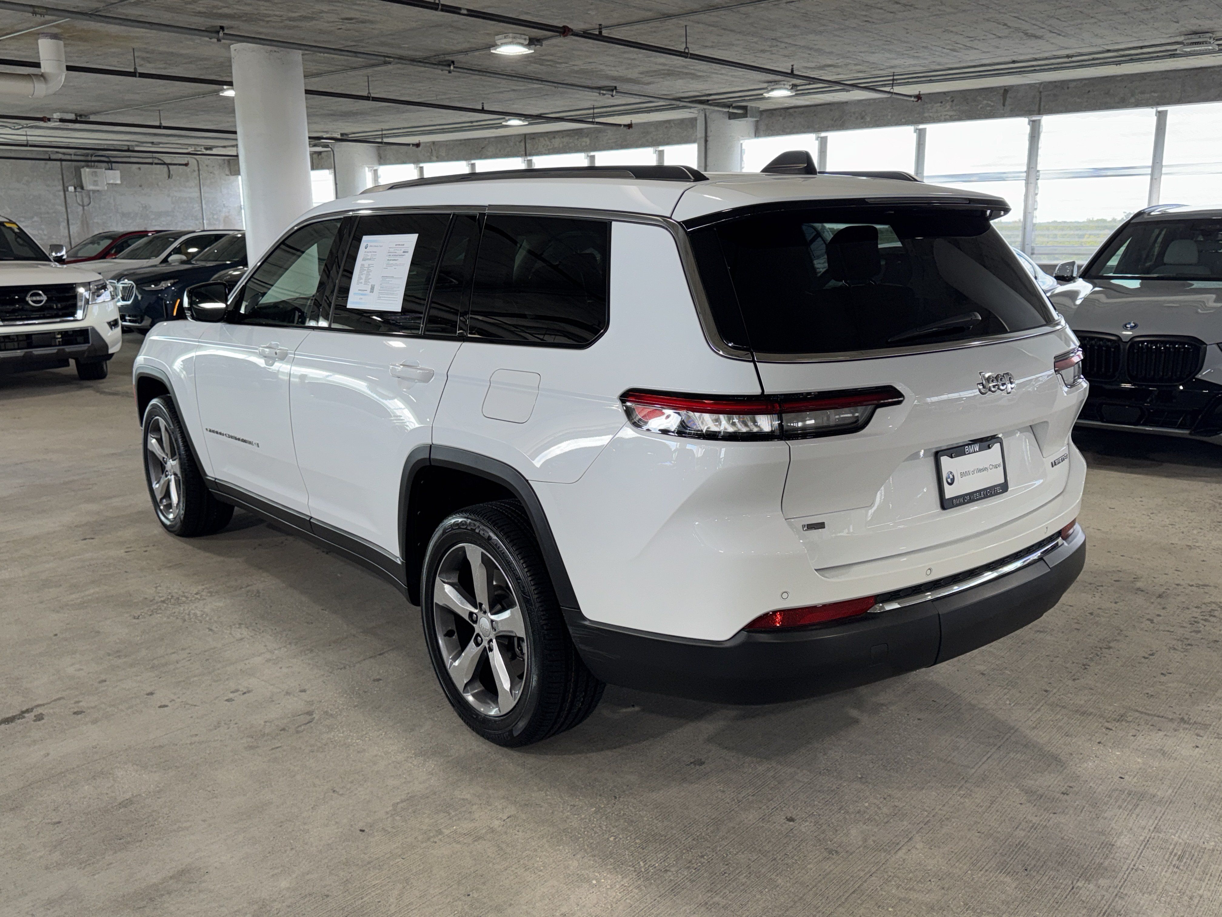 Used 2022 Jeep Grand Cherokee L Limited RWD image 6