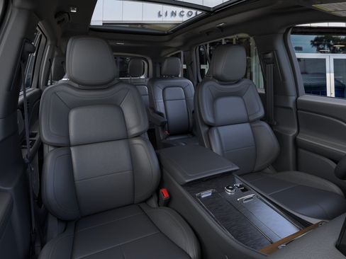 New 2025 Lincoln Aviator Reserve w/ Equipment Group 201A AWD/4WD image 10