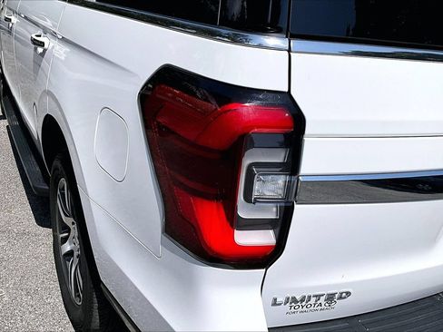 Used 2024 Ford Expedition Limited AWD/4WD image 20