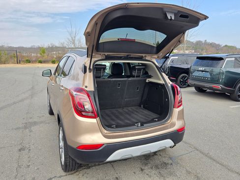 Used 2018 Buick Encore Preferred image 18