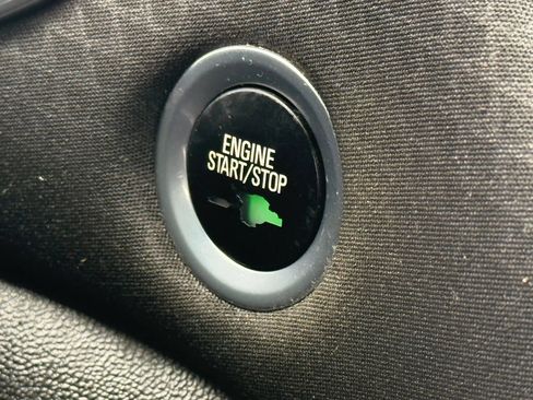 Used 2019 Chevrolet Malibu LT FWD image 26