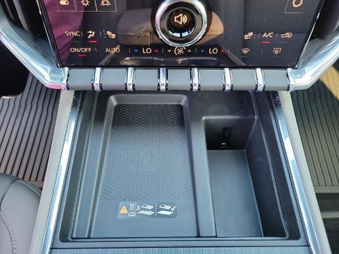 New 2026 GMC Acadia Elevation w/ Elevation Premium Package image 19