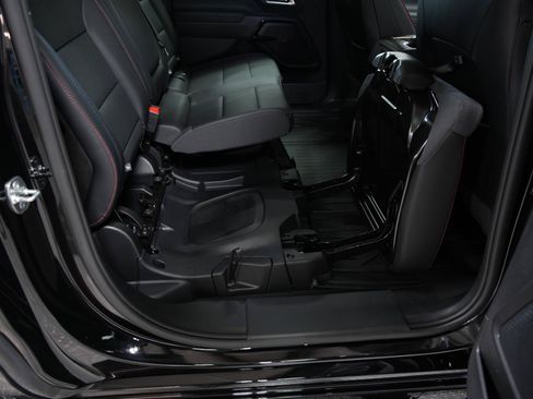 Used 2025 Chevrolet Silverado EV RST AWD/4WD image 19